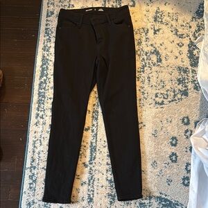 Old Navy mid rise rockstar super skinny jeans 6 short black